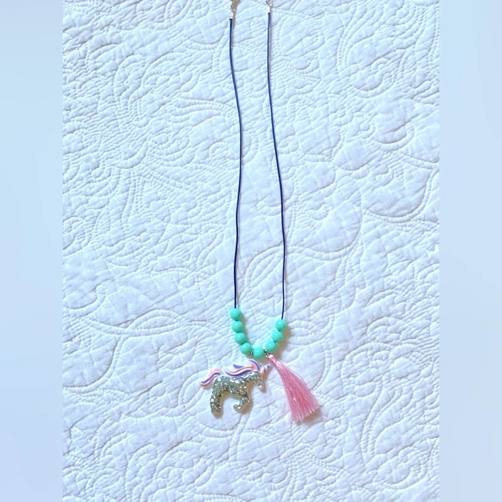 NIB Unicorn 🦄 tassel bead necklace